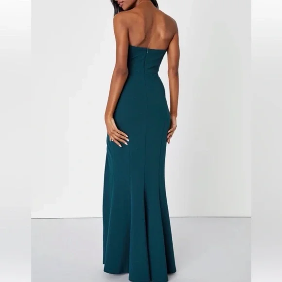 Lulus Marvelous Entrance NWT size XS Emerald Green Pleated Strapless Maxi Dress